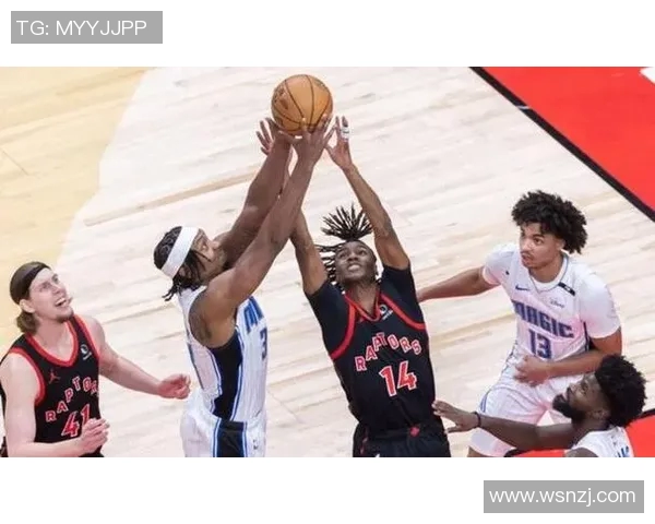 热火与凯尔特人激战常规赛球迷期待精彩对决与精彩表现